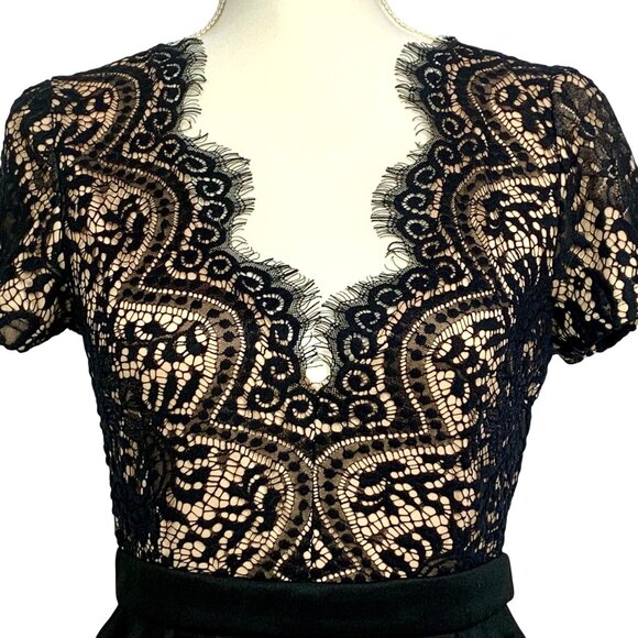 Fit & Flare Black Scallop Lace Mini Cocktail Dress Plunging Back Size M Windsor - Picture 3 of 11